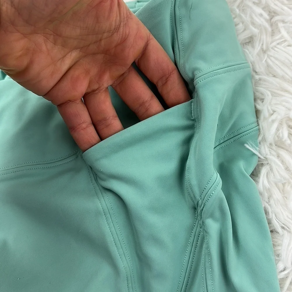 Lululemon On Pace Short *10
